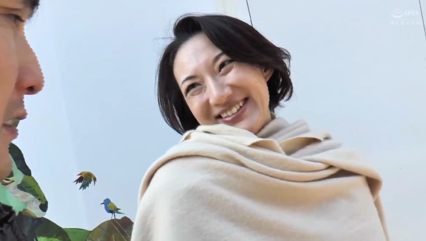 熟女ナンパ「おばさんナンパしてどうするつもり?」まんざらでも無い期待感に他人棒で中出しされても終始笑顔な人妻 熟女ナンパ「おばさんナンパしてどうするつもり?」まんざらでも無い期待感に他人棒で中出しされても終始笑顔な人妻