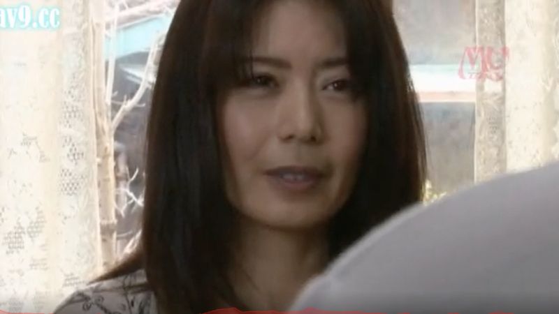 ヘンリー塚本x三浦恵理子「私は一日一回!毎日ハメて欲しいんです」肉棒の硬さ、長さ、持続力を試しマラで確認する熟女 ヘンリー塚本x三浦恵理子「私は一日一回!毎日ハメて欲しいんです」肉棒の硬さ、長さ、持続力を試しマラで確認する熟女