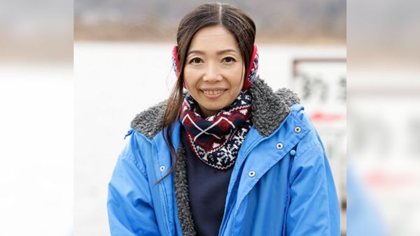 某湖畔在住の貧乳スレンダー熟女はセックスレスに我慢できずエロ動画に応募！デカチン男優の凄テクに乳首フル勃起で中出しアクメ