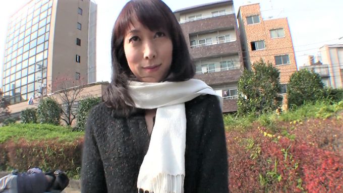 五十路前の清楚な人妻は10年以上セックスレスでアクメを求めエロ動画に！淫乱発情し背徳感無しの不倫性交に感謝のお掃除フェラ