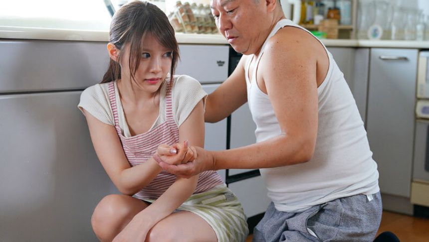 スレンダー巨乳な若妻は旦那の留守中ねちっこいベロチューな舌技で羞恥調教されエロ義父でしかアクメセックスできない身体に スレンダー巨乳な若妻は旦那の留守中ねちっこいベロチューな舌技で羞恥調教されエロ義父でしかアクメセックスできない身体に
