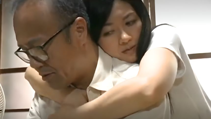 〔ヘンリー塚本＊エロドラマ〕欲求不満な娘が父親のセンズリを見てエロ発情！誘惑し膣穴にデカチン求める禁断の近親相姦セックス