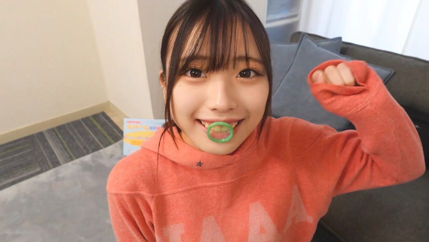 〔人妻ナンパ〕口だけでコンドーム装着企画でデカチンディルドに産後セックスがない欲求不満妻がノーハンドフェラ状態でエロ挑戦